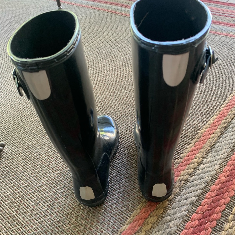 The hunter boots are in good condition, only worn a few times.